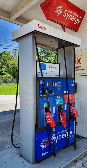More Photos Of 4239 Boonsboro Rd, Lynchburg Service Station For Sale