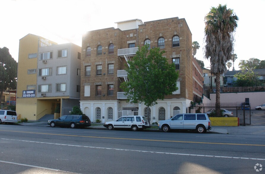 More Photos Of 262 S Rampart Blvd, Los Angeles Apartments For Sale
