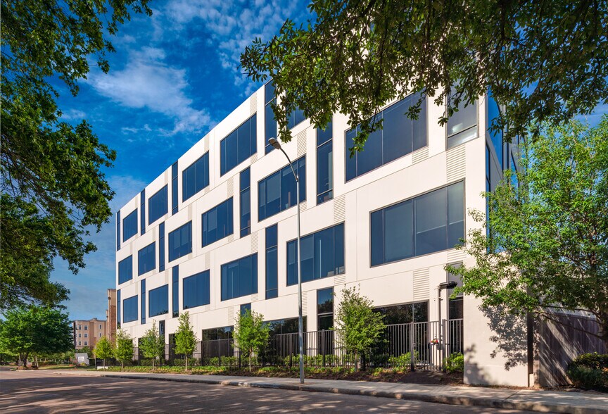 More Photos Of 190 TC Jester Blvd, Houston Office For Lease