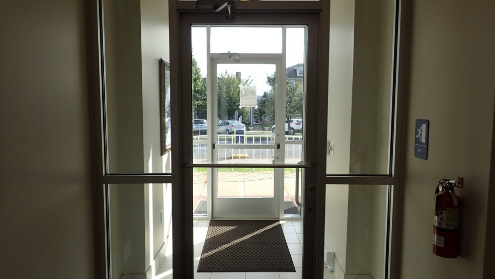 More Photos Of 1733 Washington Blvd, Easton Office For Sale