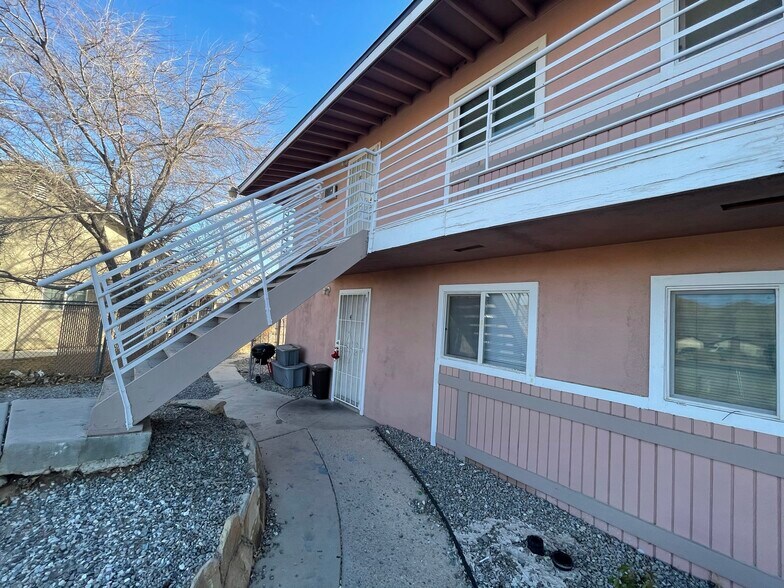 More Photos Of 15535 Broken Bow Rd, Apple Valley Apartments For Sale
