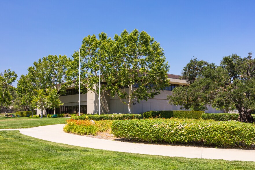 More Photos Of 29701 Agoura Rd, Agoura Hills Light Manufacturing For Lease