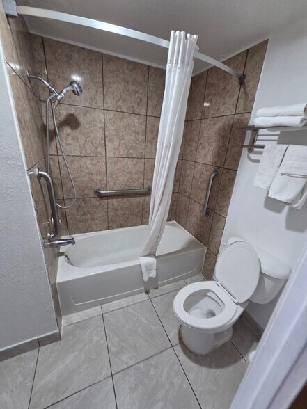 More Photos Of 1410 S Van Buren St, Enid Manufactured Housing Mobile Home Park For Sale