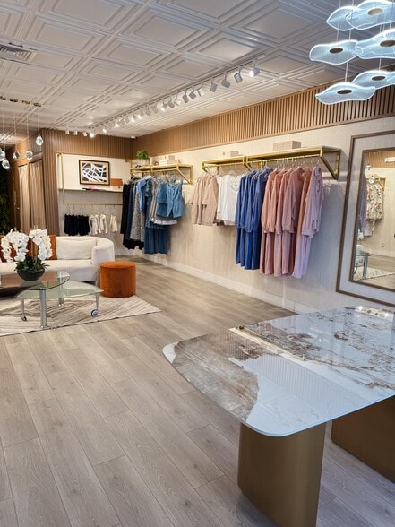 More Photos Of 1006 E Sample Rd, Pompano Beach Storefront For Sale