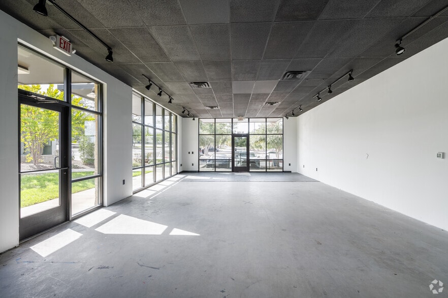 More Photos Of 8300 N FM 620, Austin Unknown For Lease