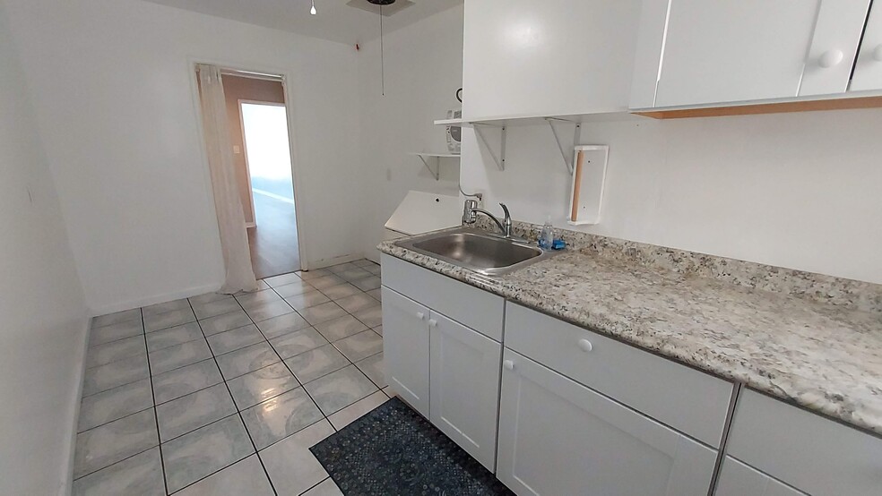 More Photos Of 630-632 El Camino Real, San Carlos Storefront For Sale