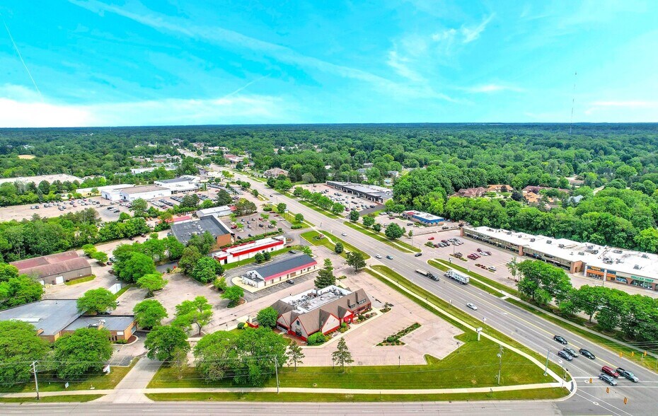 More Photos Of 1930 W Grand River Ave, Okemos Freestanding For Sale