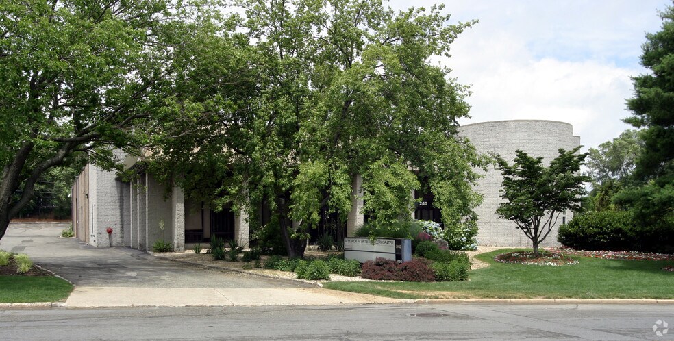 More Photos Of 230-240 Crossways Park Dr, Woodbury Office For Sale
