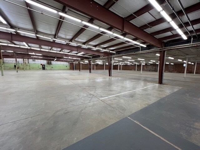 More Photos Of 1120 1st St W, Conover Distribution For Lease