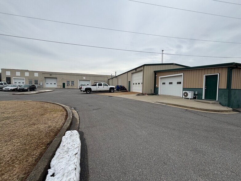 More Photos Of 24848 Meeting House Rd, Denton Warehouse For Sale