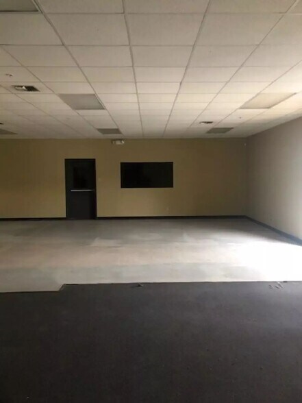 More Photos Of 4808 Hazel Jones Rd, Bossier City Warehouse For Lease