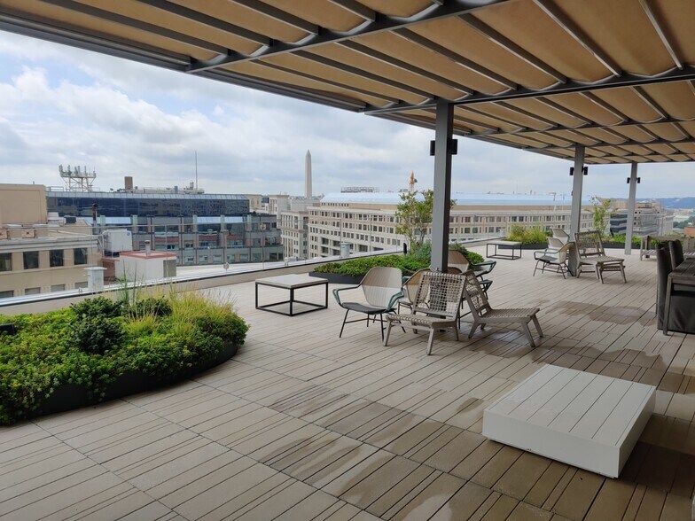 More Photos Of 1201 New York Ave NW, Washington Office For Lease