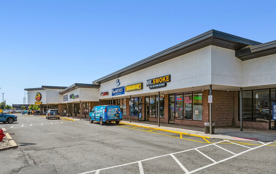 More Photos Of 365 Convery Blvd, Perth Amboy Unknown For Lease