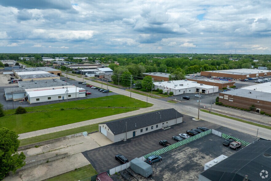 More Photos Of 6202 Material Ave, Loves Park Light Distribution For Sale