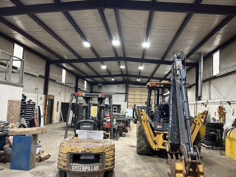 More Photos Of 2015 S Main St, Stuttgart Industrial For Sale