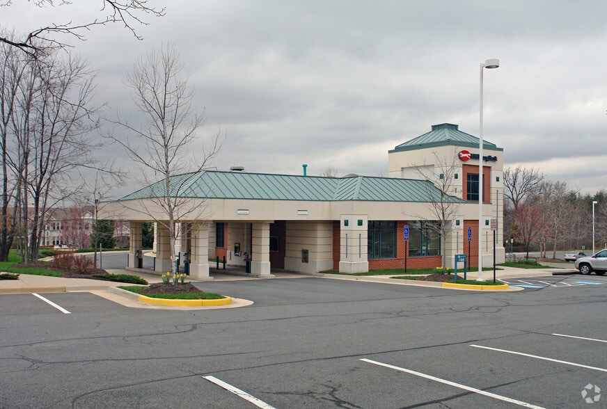 More Photos Of 11846-11860 Spectrum Ctr, Reston Unknown For Lease