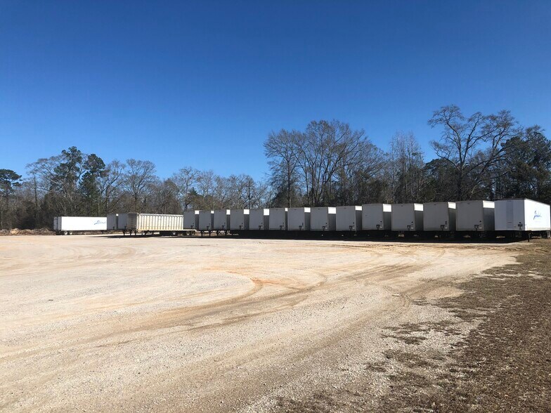 More Photos Of 801 S US Highway 31 S, Bay Minette Manufacturing For Lease