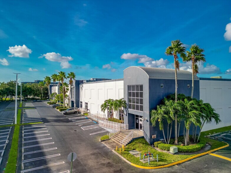 More Photos Of 7620 NW 25th St, Miami Distribution For Lease