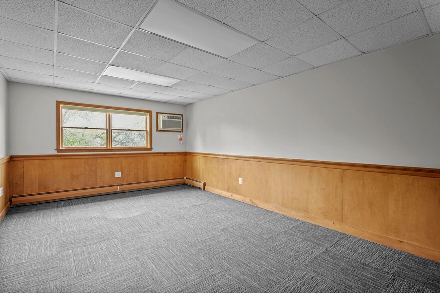 More Photos Of 65 Valley St, East Providence Office For Lease