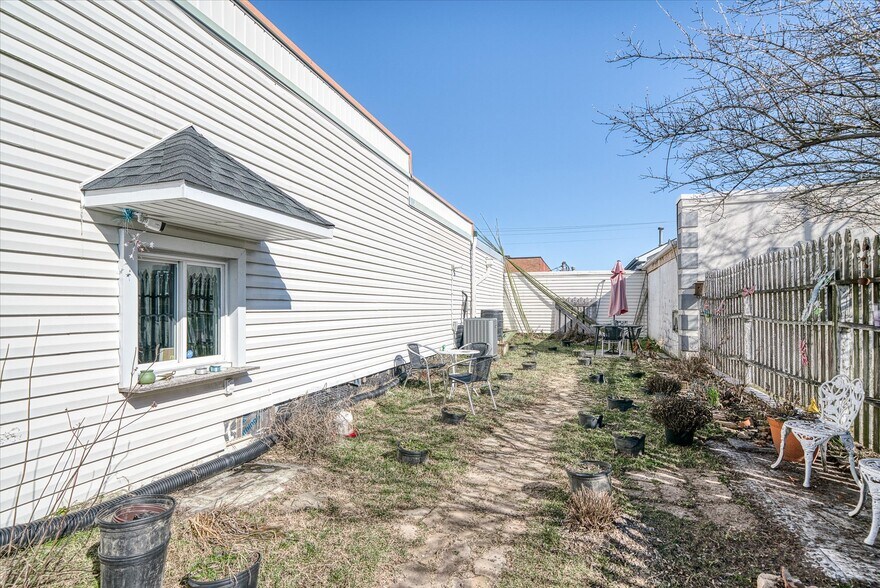 More Photos Of 142 West Ave, Crossville Medical For Sale