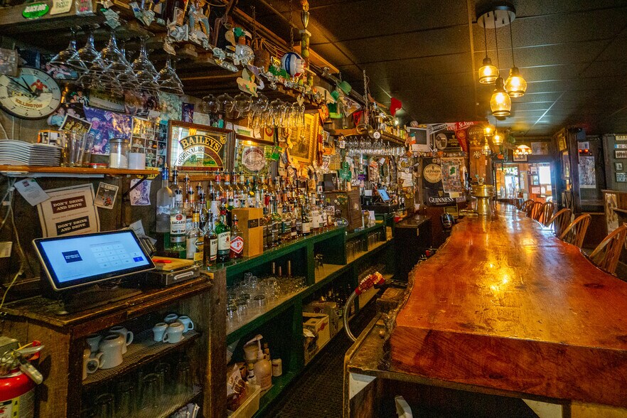 More Photos Of 709 Route 4, Killington Hotel For Sale