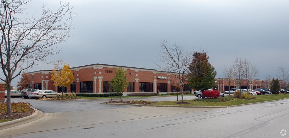 More Photos Of 18501 Maple Creek Dr, Tinley Park Office For Lease