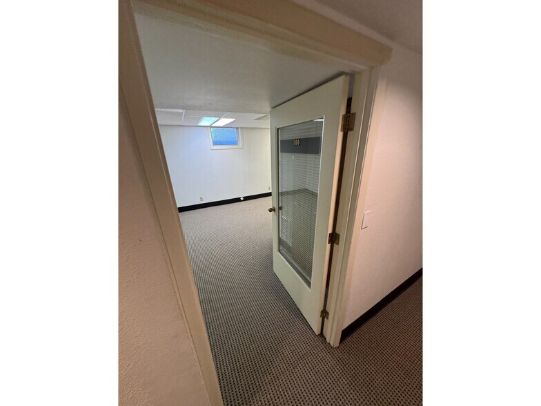 More Photos Of 1727 NE 13th Ave, Portland Medical For Lease