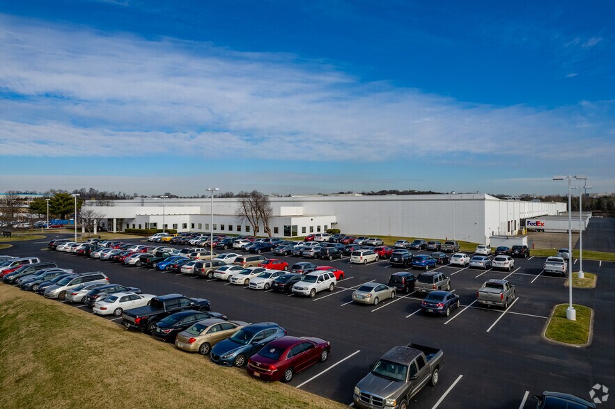 Primary Photo Of 1 Walden Books Dr, La Vergne Distribution For Lease