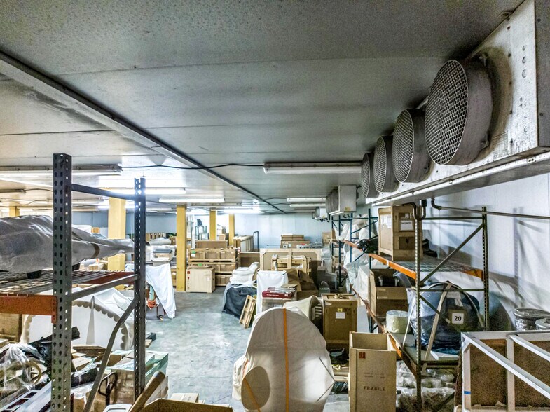 More Photos Of 1390 NW 22nd St, Miami Refrigeration Cold Storage For Sale