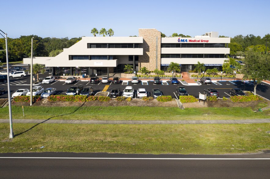 More Photos Of 34650 N US Highway 19, Palm Harbor Office For Lease