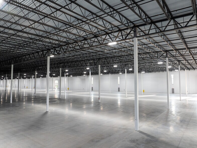 More Photos Of 400 Innovation Dr, Janesville Industrial For Lease