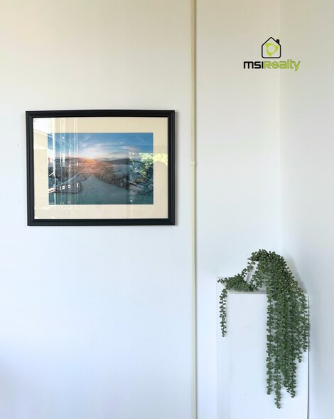 More Photos Of 42-67 Eastern Ave, Saint Johnsbury Office For Sale