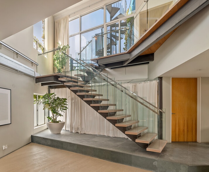 More Photos Of 3111 Ocean Front Walk, Marina Del Rey Apartments For Sale