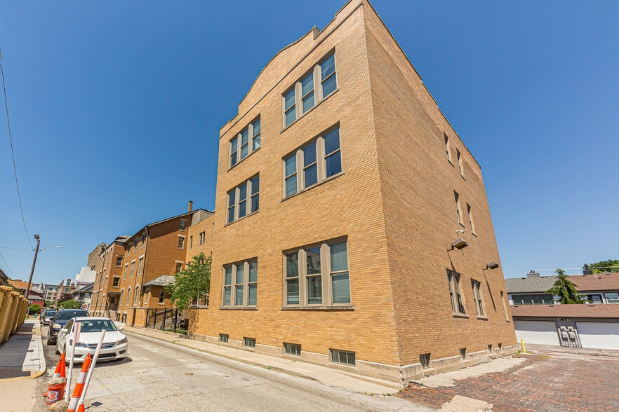 More Photos Of 429 E Vermont St, Indianapolis Loft Creative Space For Lease