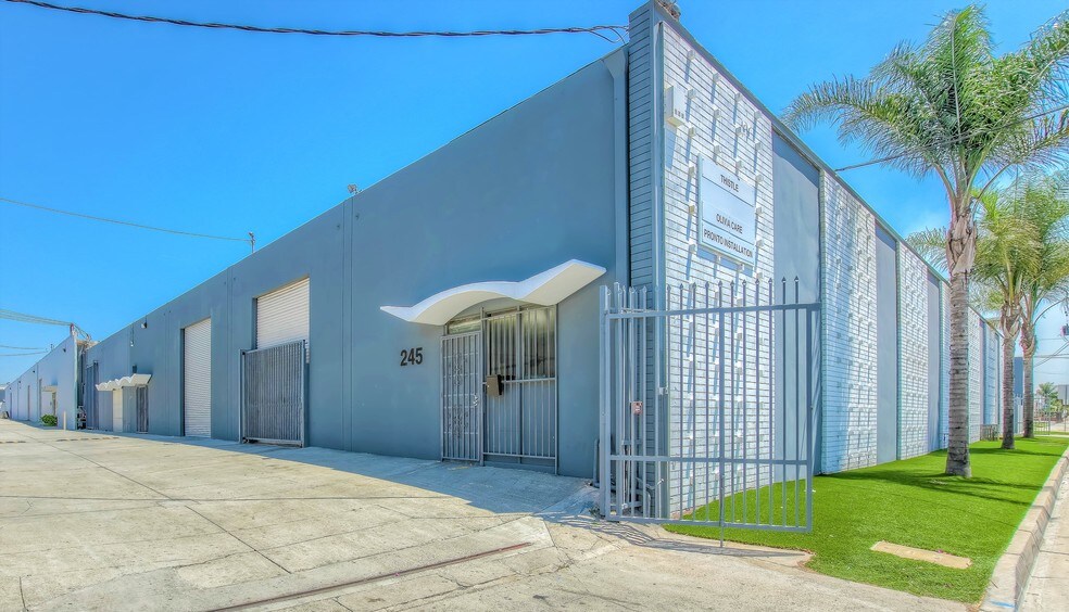 More Photos Of 245-261 E 157th St, Gardena Manufacturing For Sale