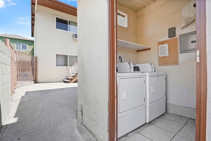 More Photos Of 4133 La Crescenta Ave, La Crescenta Apartments For Sale