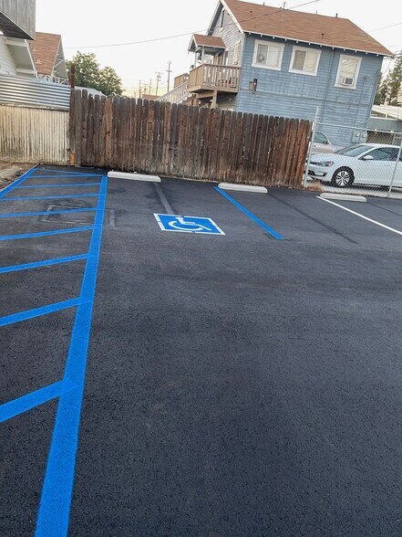 More Photos Of 2520 L St, Bakersfield Medical For Lease