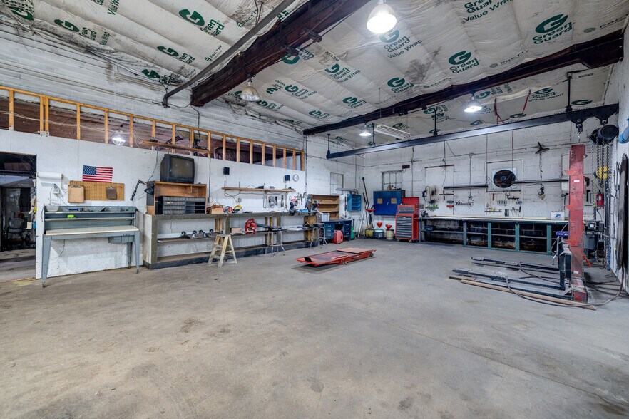 More Photos Of 164 Orchard dr, Timberville Light Distribution For Sale