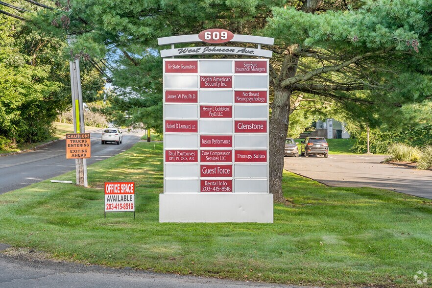 More Photos Of 609 W Johnson Ave, Cheshire Medical For Lease