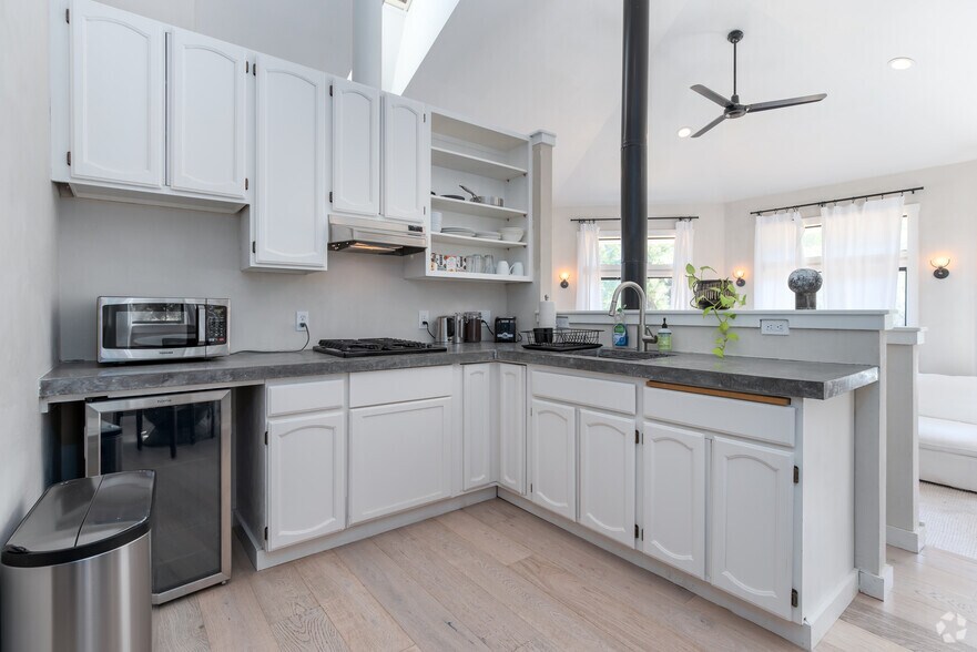 More Photos Of 18501 Van Zandt Resort Rd, Philo Lodge Meeting Hall For Sale