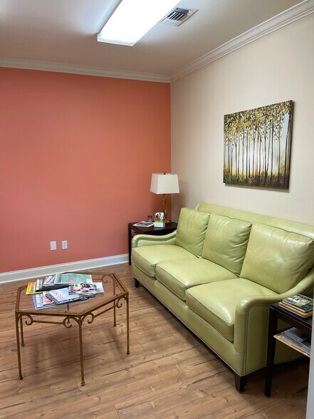 More Photos Of 9456 Jefferson Hwy, Baton Rouge Medical For Lease