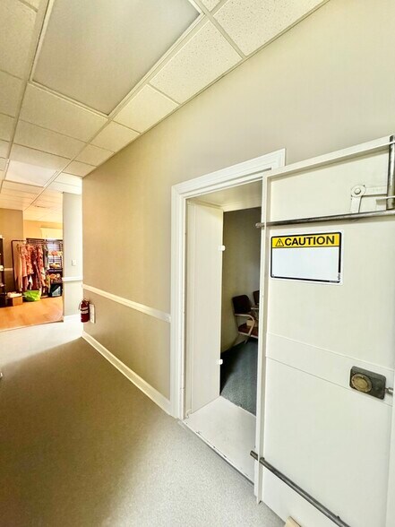 More Photos Of 114 S Conner St, Enterprise Loft Creative Space For Sale