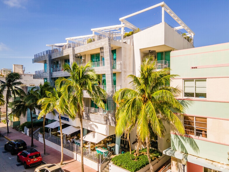More Photos Of 1458 Ocean Dr, Miami Beach Apartments For Lease
