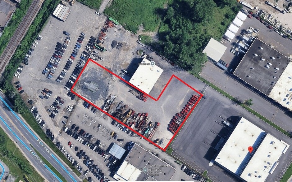 More Photos Of 5995 Boul Des Grandes-Prairies, Saint-Léonard Land For Lease