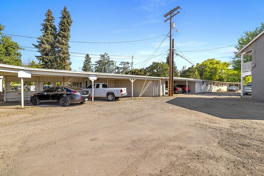 More Photos Of 1136 Stoddard Ave, Modesto Apartments For Sale