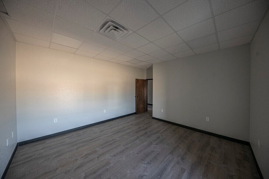 More Photos Of 14661 W I-20, Odessa Warehouse For Lease