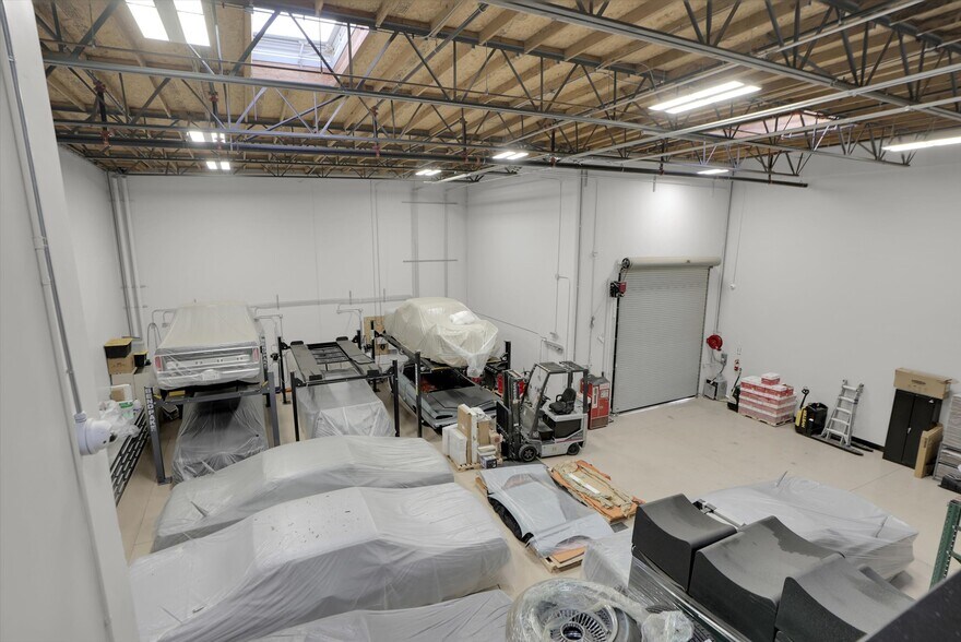 More Photos Of 4720-4790 Calle Carga, Camarillo Manufacturing For Sale