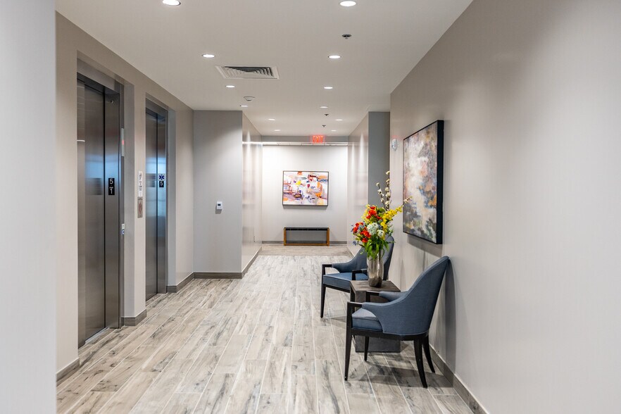 More Photos Of 2021 Peachtree Rd, Atlanta Medical For Lease