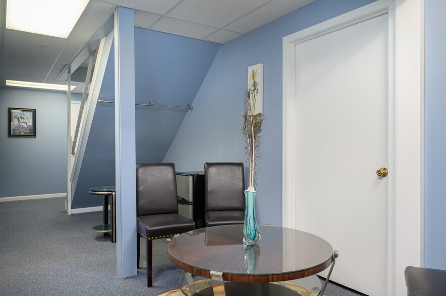 More Photos Of 755 Boardman Canfield Rd, Boardman Medical For Lease