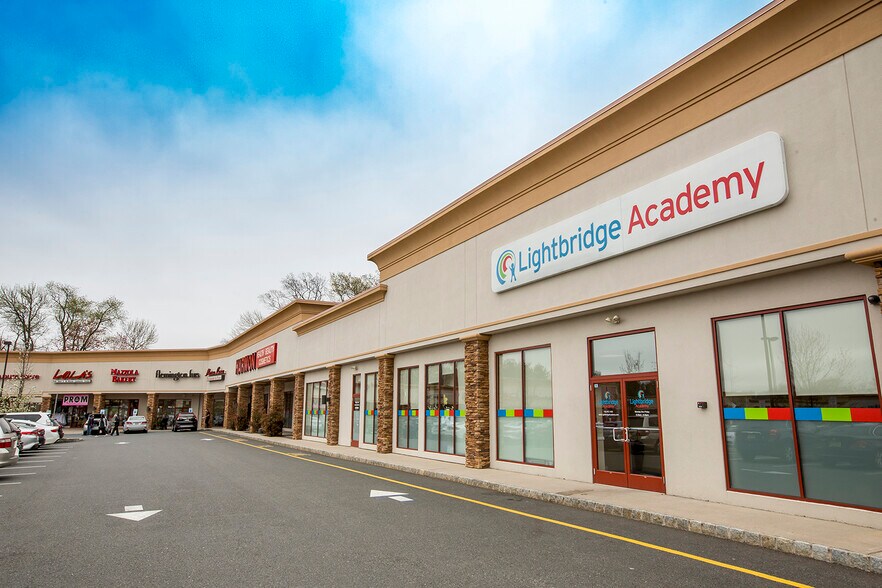 More Photos Of 357-359 US Highway 9, Manalapan Township Unknown For Lease